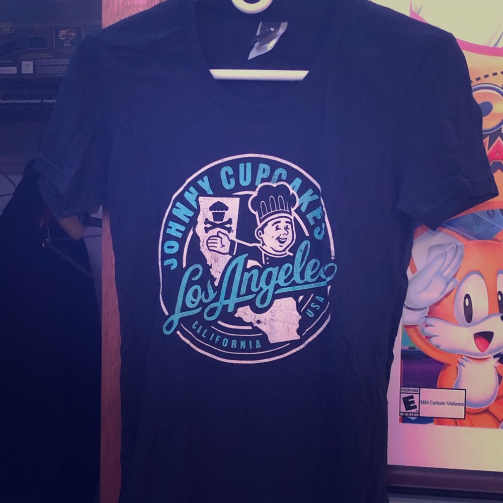Johnny Cupcakes shirt